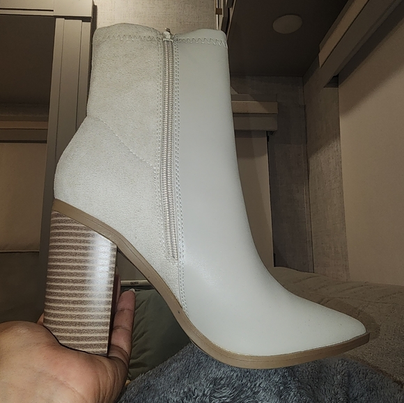 Mid Calf Booties. Bone, natural. Size 9 - Picture 5 of 7